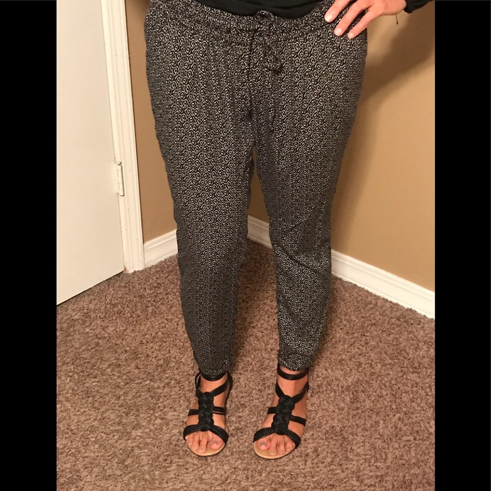 Draw string black and white pants